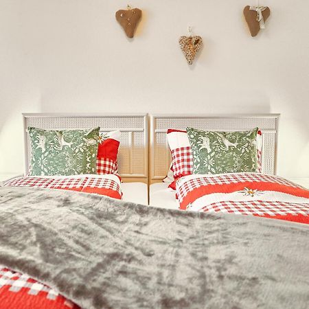 Double Room By Interlaken. Parking Därligen Εξωτερικό φωτογραφία